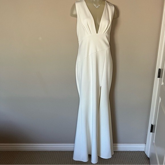 Fashion Nova Cream V-Neck Sleeveless Long Gown Cocktail Dress Women's‎ Size 1XL - Picture 16 of 16
